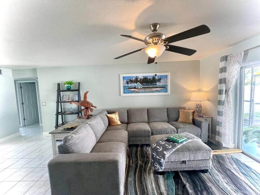 Sparkling 2Bed 1Bath Beach Home - Unit 214 Какао-Бич Экстерьер фото