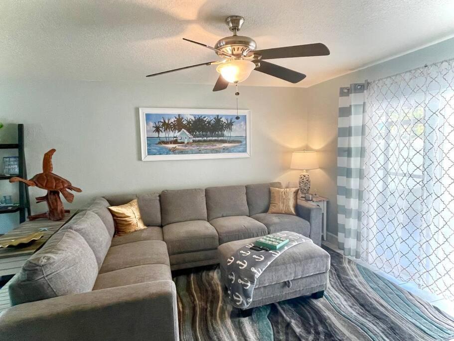 Sparkling 2Bed 1Bath Beach Home - Unit 214 Какао-Бич Экстерьер фото